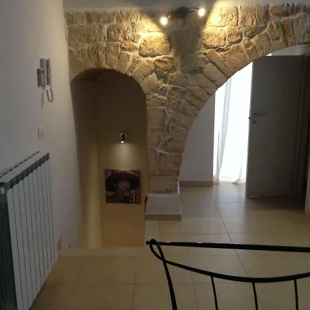 Pietra Bianca 3*